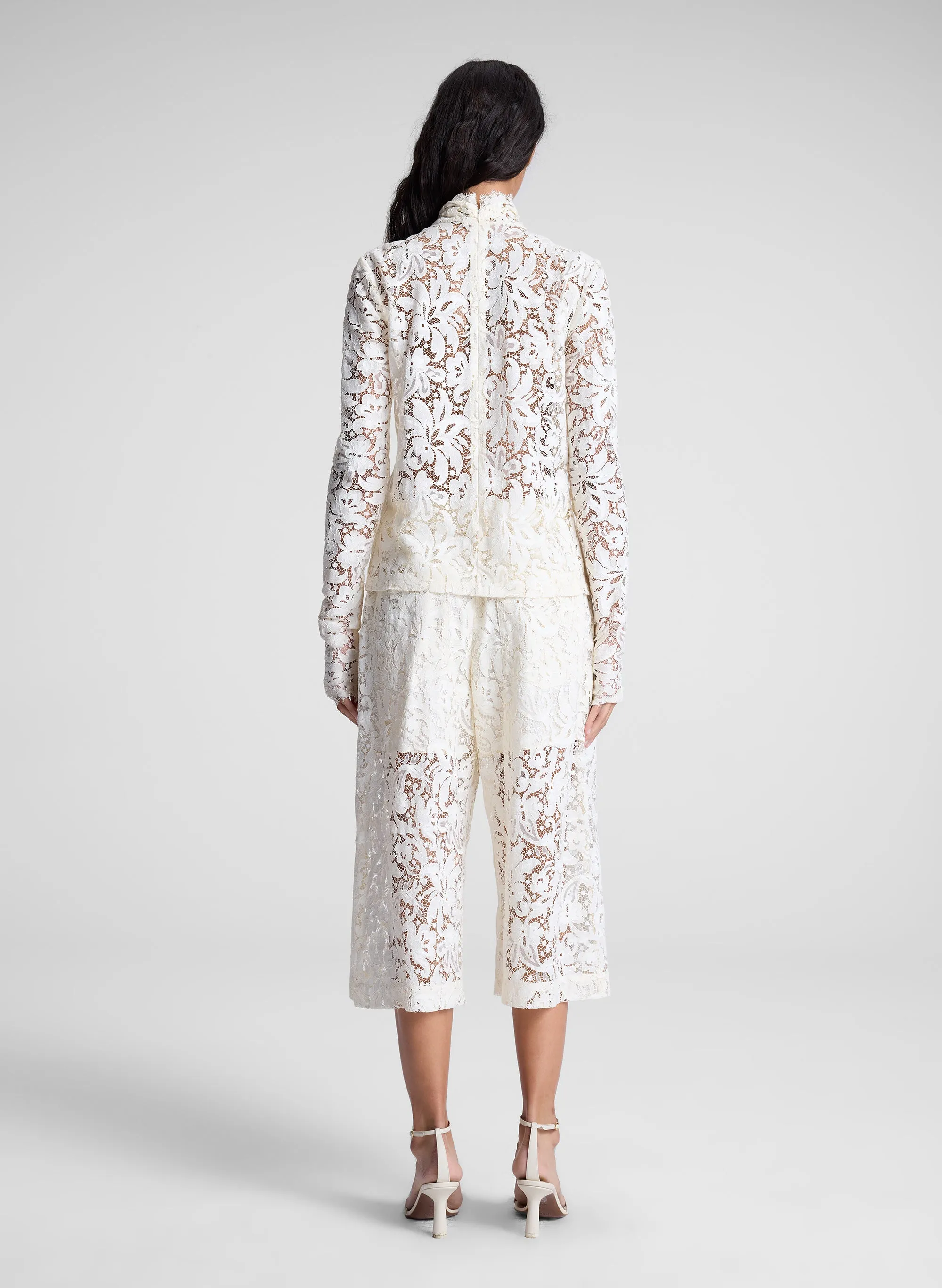 Bodie Lace Short
