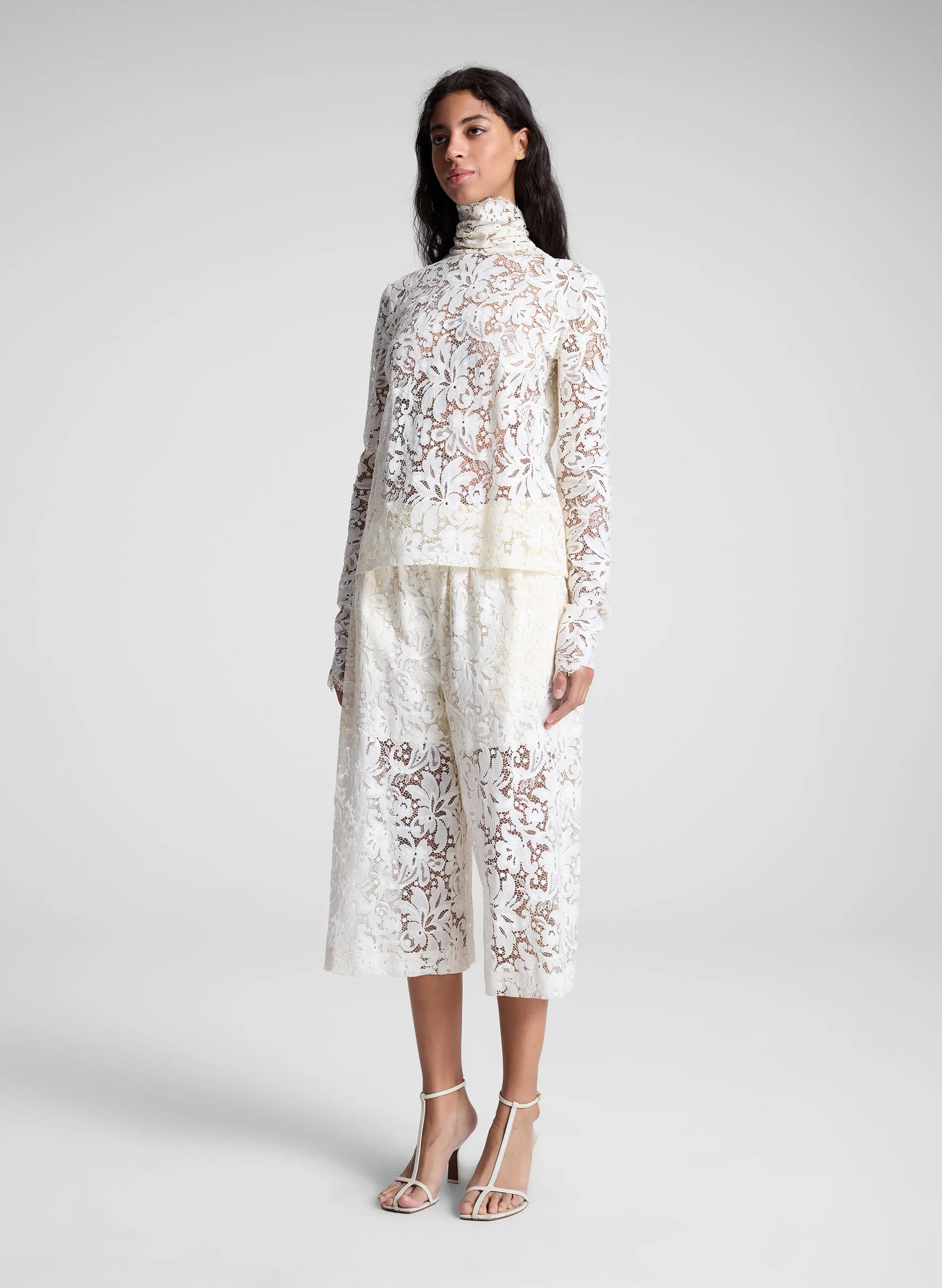 Bodie Lace Short