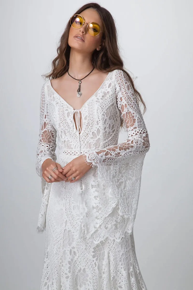 Forever Romantic Bohemian Trendy Lace Wedding Dress