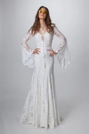 Forever Romantic Bohemian Trendy Lace Wedding Dress